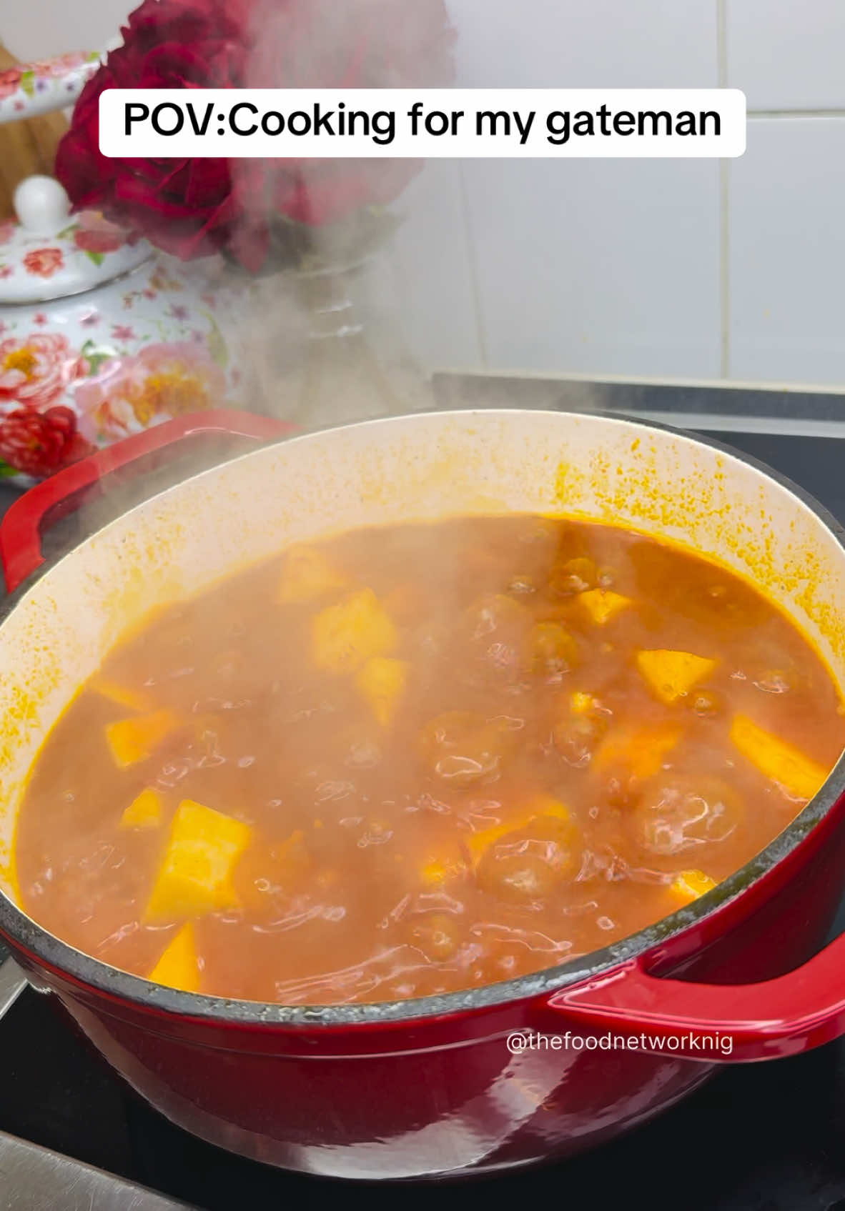 ‼️ YAM PORRIDGE anyone? Bring plate before e finish 🤸🏾‍♂️💃🏾 #nigerianfood #YamPorridge #PepperedTurkey #nigerianfoodblog #mealinspiration #foodblogging #foryoupage❤️❤️ #fyp #viral_video #trendingvideo 