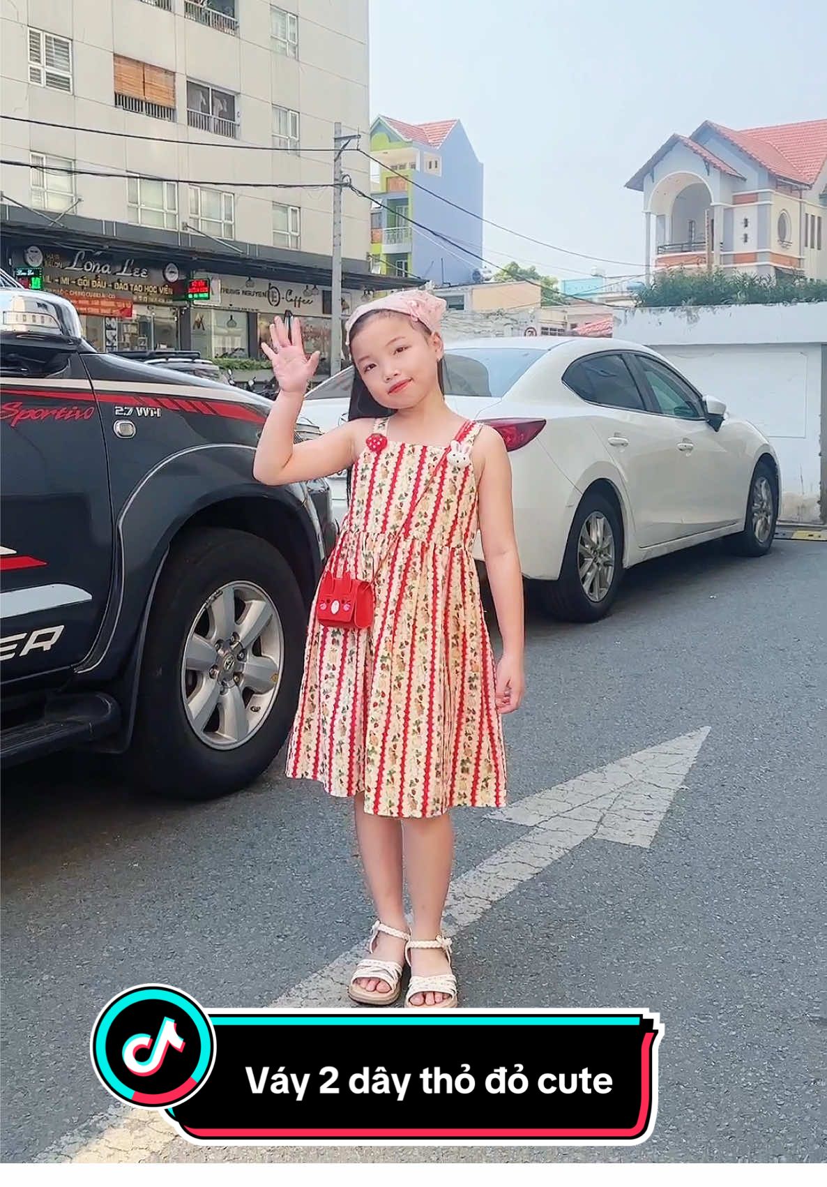 #emmikids #viral #trending #reviewlamdep #goclamdep #kids #vayxinh #damxinhchobe #xuhuong #tiktok2025 #emmiangelkids #damhangngaybegai #vaytetchobe #tet 