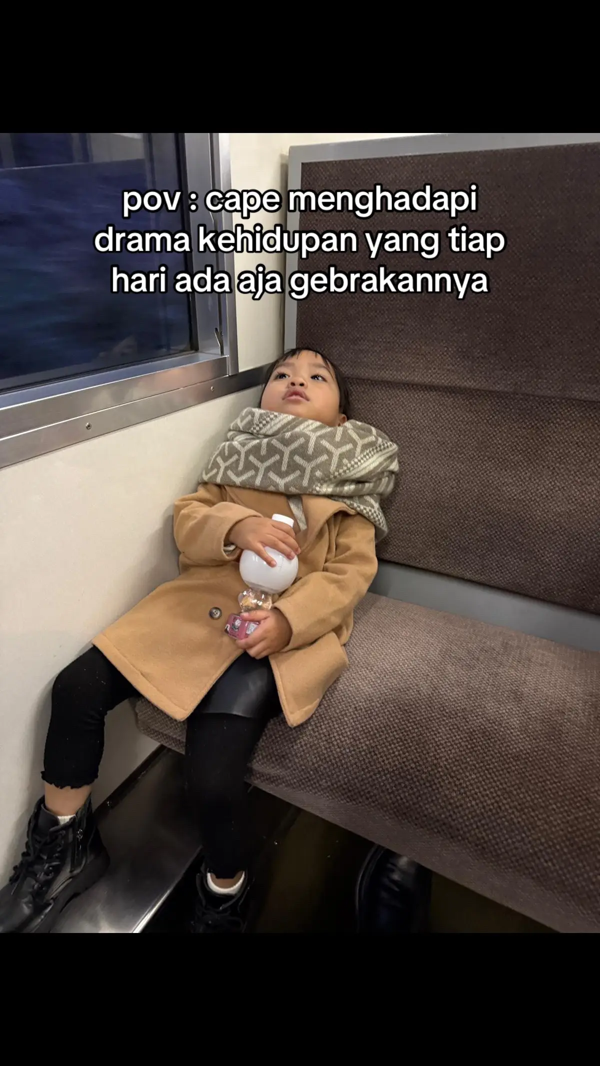 nyatanya hidup akan terus berjalan tanpa bertanya sanggup atau tidaknya kita. 
