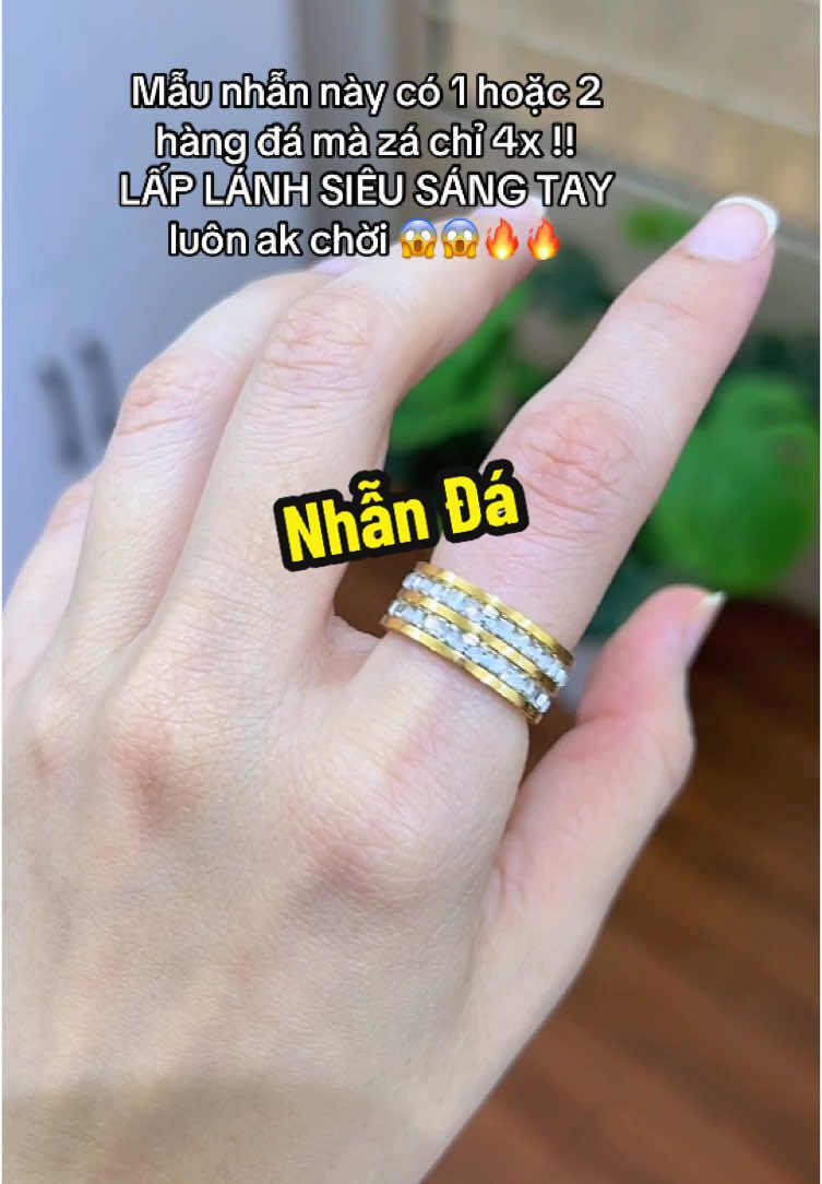 Mua Đeo cặp với Bồ là quá đẹp luôn