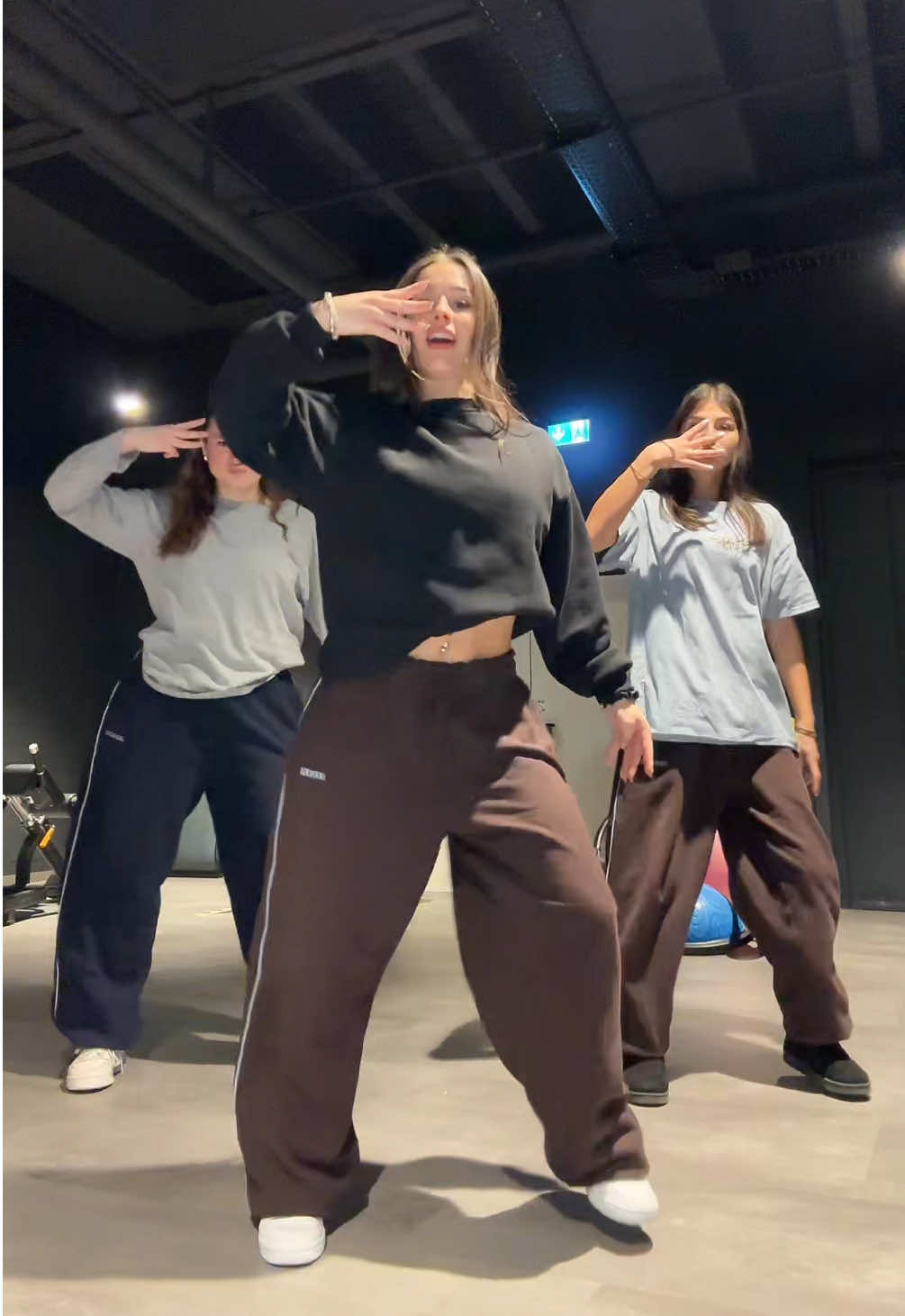 dc: @Trey Braine Dance: @Seren.ra @mariewer.ra @Lilli.RA💫  #dc #dance #dancechallenge #dancetrend #dancer #dancetok #tiktokdancr 