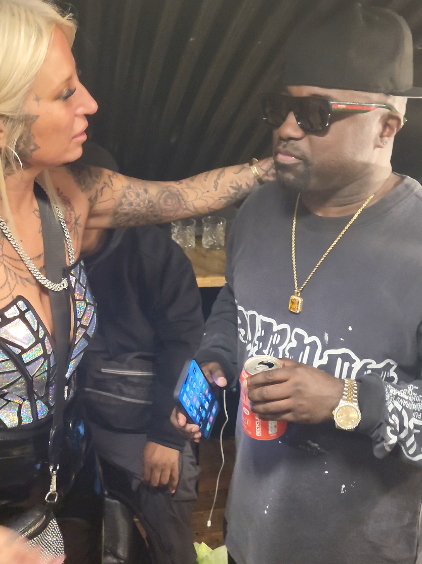 Havoc of Mobb Deep attempting the Manc Accent 🤣 come on bro you smashed it 👏🏻 😅👊🏻 . . #Manc #ManchesterAccent #Havoc #MobbDeep #Manchester #Queensbridge #tiktokfamous #video #repost #duet #trending #fyp #rapmusic #hiphop 
