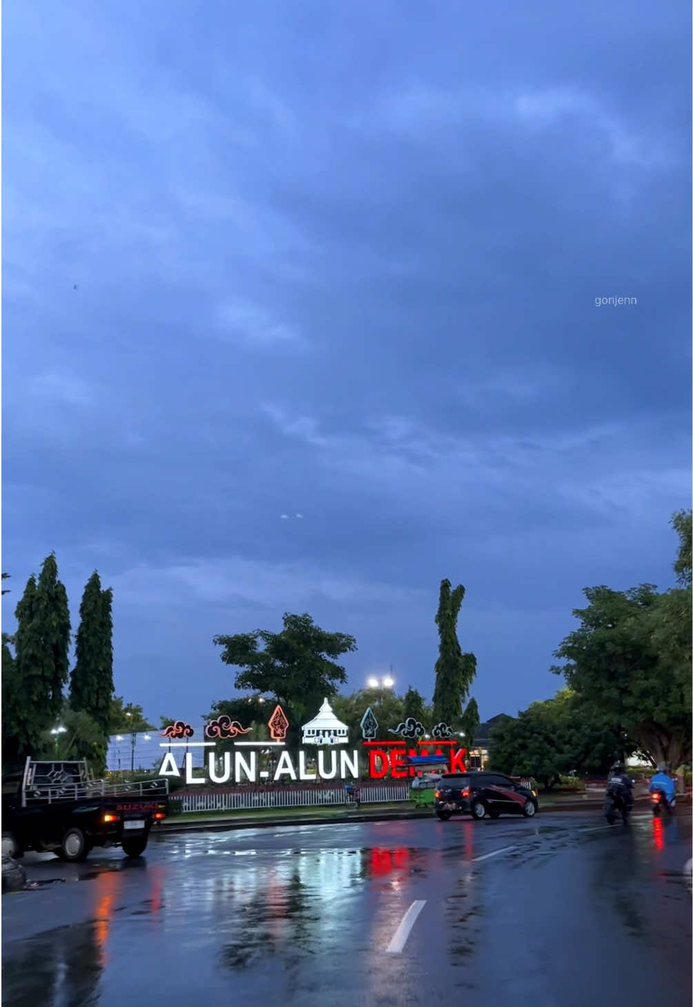 nanti kita keliling demak ya #demak #alunalundemak #masjiddemak #masjid #sunankalijaga #kelilingdemak #fyp #fypage #nanti #nantikitasepertiini