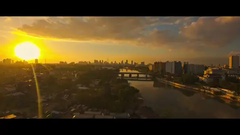 GOLDEN HOUR! ⌛⌛🌇🌇 📌Pandacan - Ilog Pasig #vinFPV #djiavata2 #DJIPhilippines #fpv #fpvcinematic  #fpvdrone #fpvlife #goldenhour 