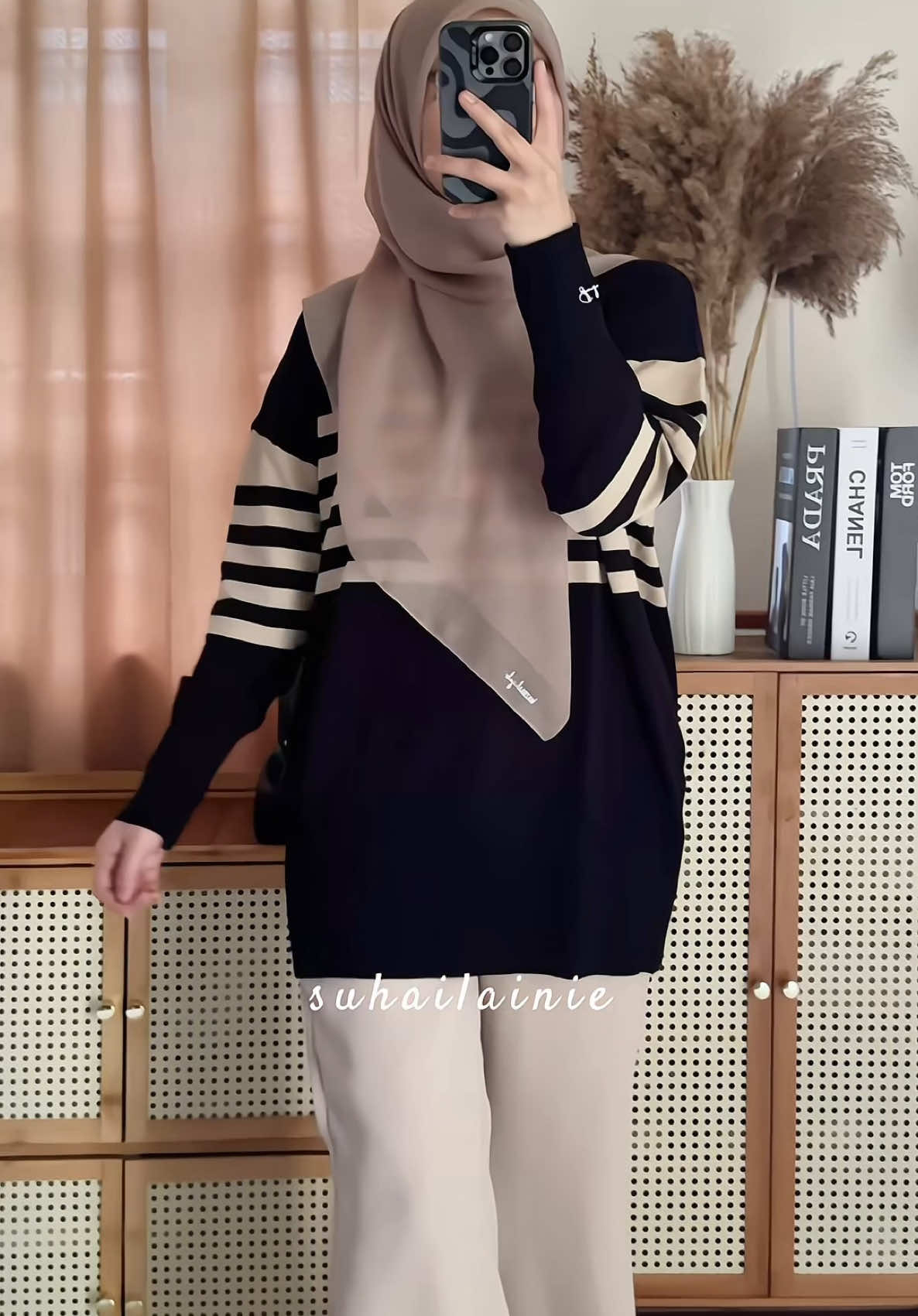 Knitwear baggy labuh 🖤🤎 . #knitwear #knitwearmurah #knitwearfashion #baggyblouse #blouse 