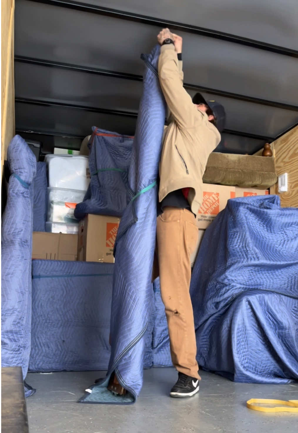 From the 1960s to today, moving has been our family’s way of life. Generations of experience mean we get the job done fast, right, and stress free.  💪🚛 #movegenius #movingcompany #movers #movingout #movingday #mover #packwithme #packing #furniture 