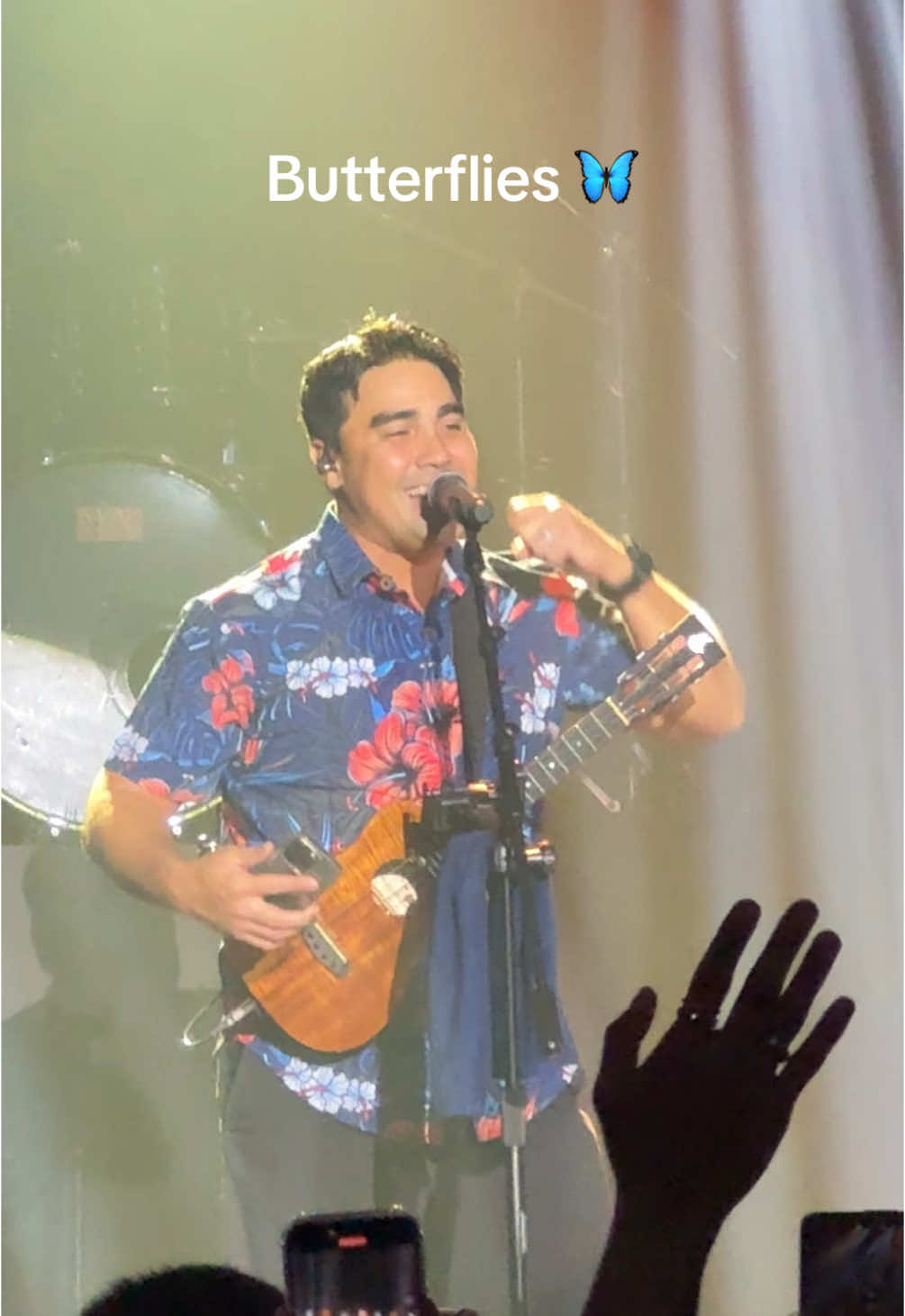 Waited 15 yrs for this. Butterflies!!! 🦋 #kolohekai #kolohekaimusic #kolohekaiinmanila 