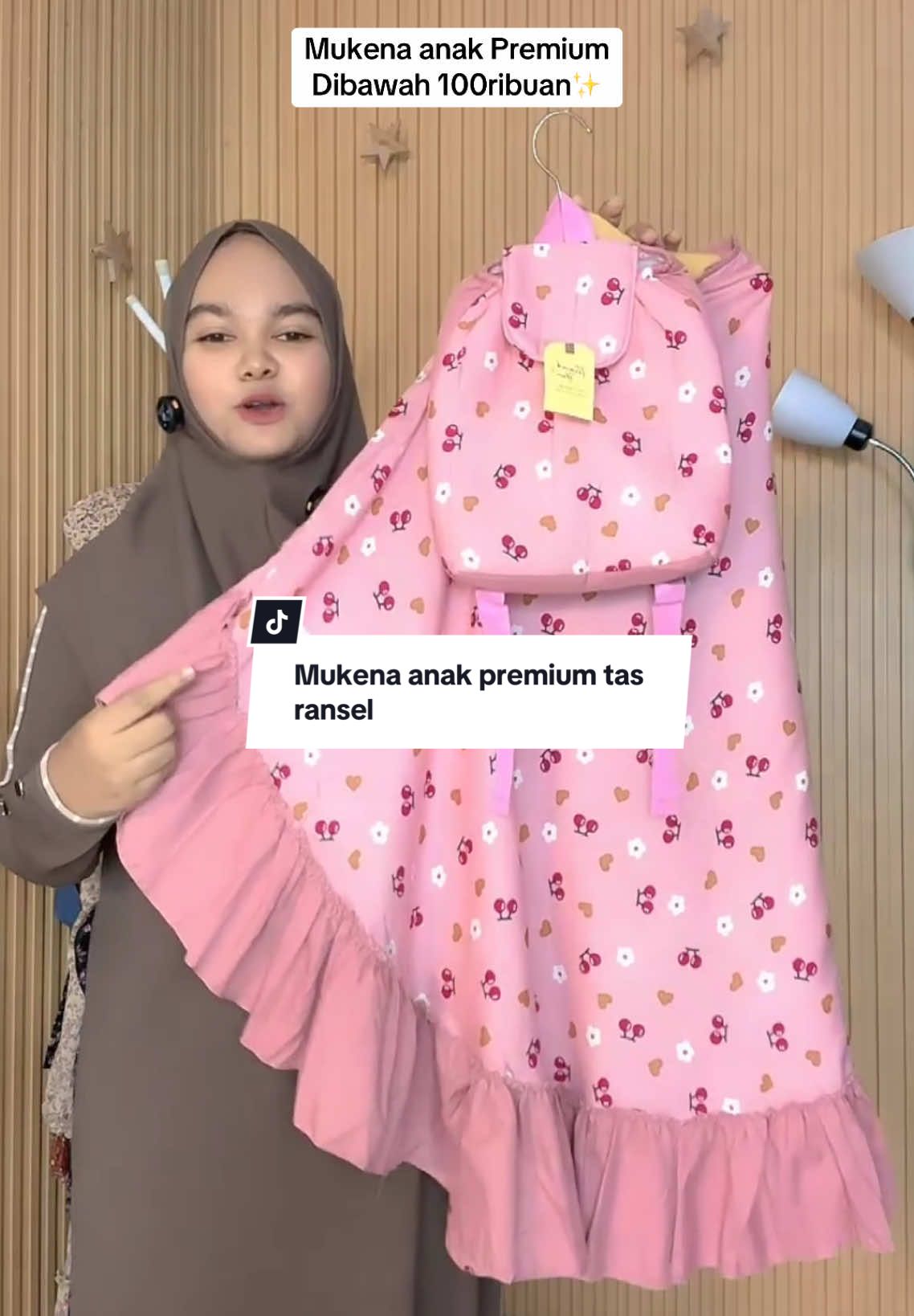 Mukena anak premium motifnya lucu” bun bahannya juga adem yaa🥰 #mukenaanak #mukenalebaran #mukena #LIVEhighlights #TikTokLIVE #LIVE 