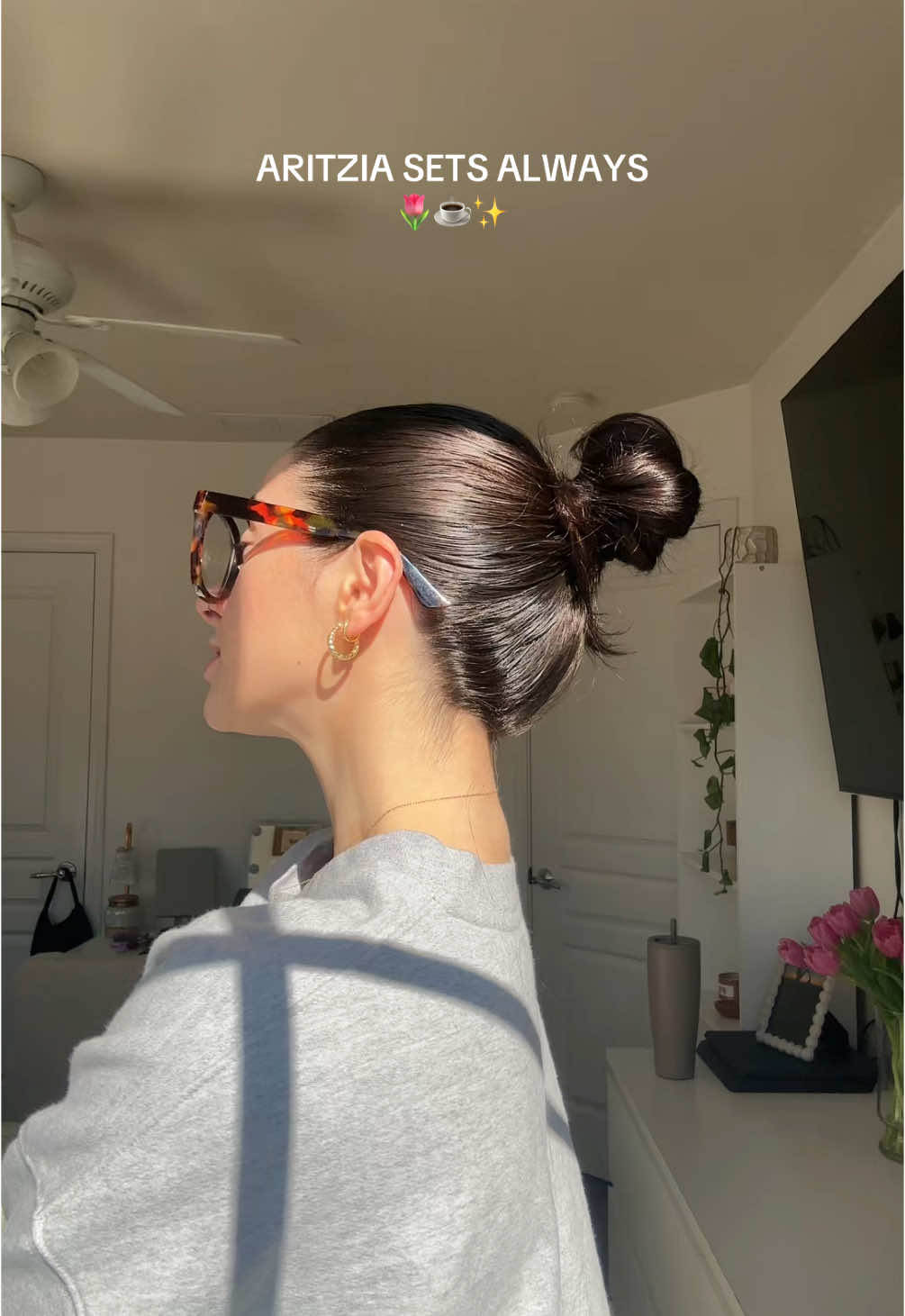 Linking this set on my LTK because it is perfect. @Aritzia  #OOTD #outfit #outfitinspo #spring #springoutfit #aritzia #aritziatna #tna #aritziaoutfits #aritziaset #swetaset #aritziasweatsuit #fy #aesthetic #pinterest 