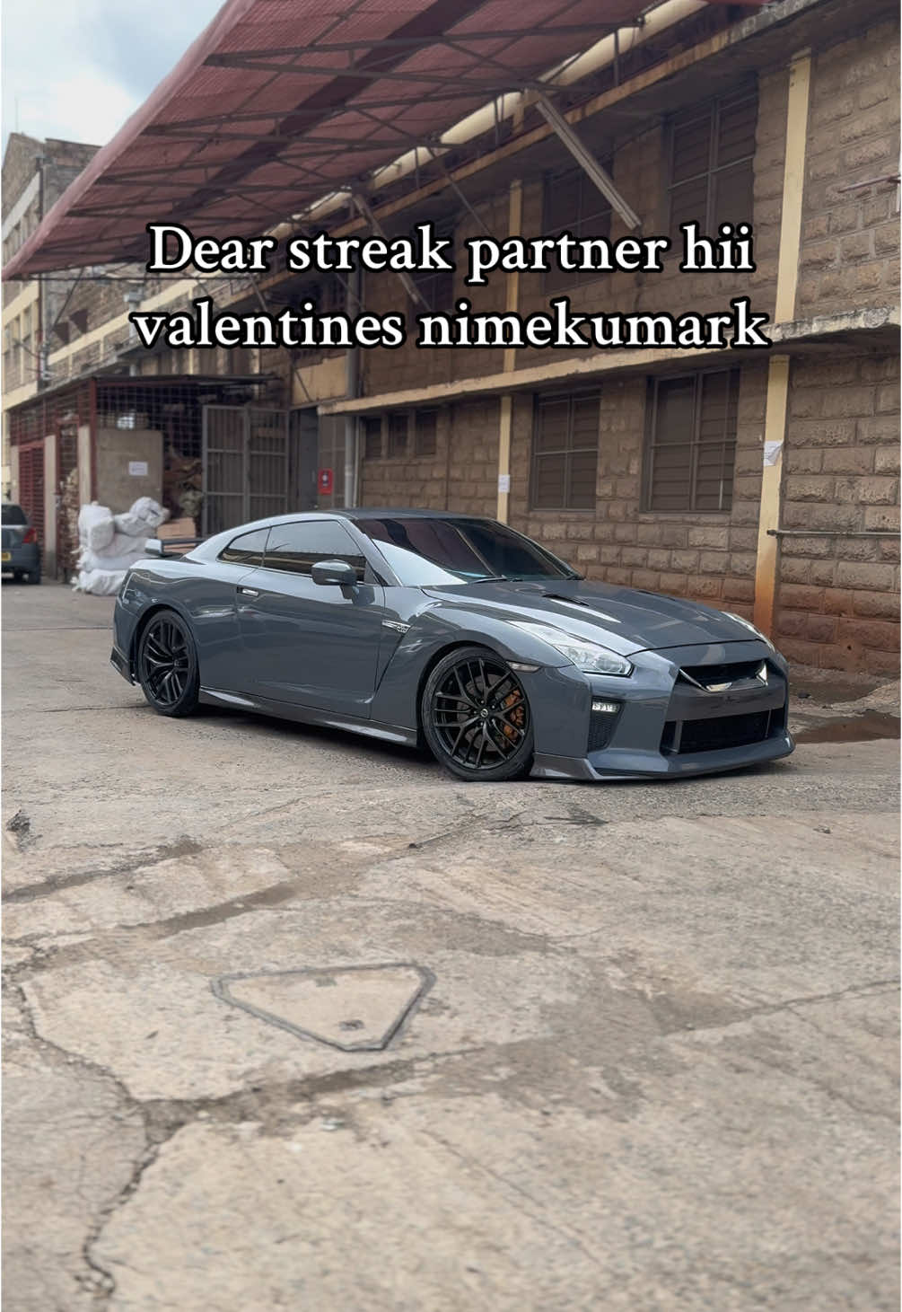 Unataka maua ya color gani? #tiktokkenya🇰🇪 #kenyantiktok🇰🇪 #gtr #kenyantiktok #kenya #cartok #cars #gtrr35 #valentine 