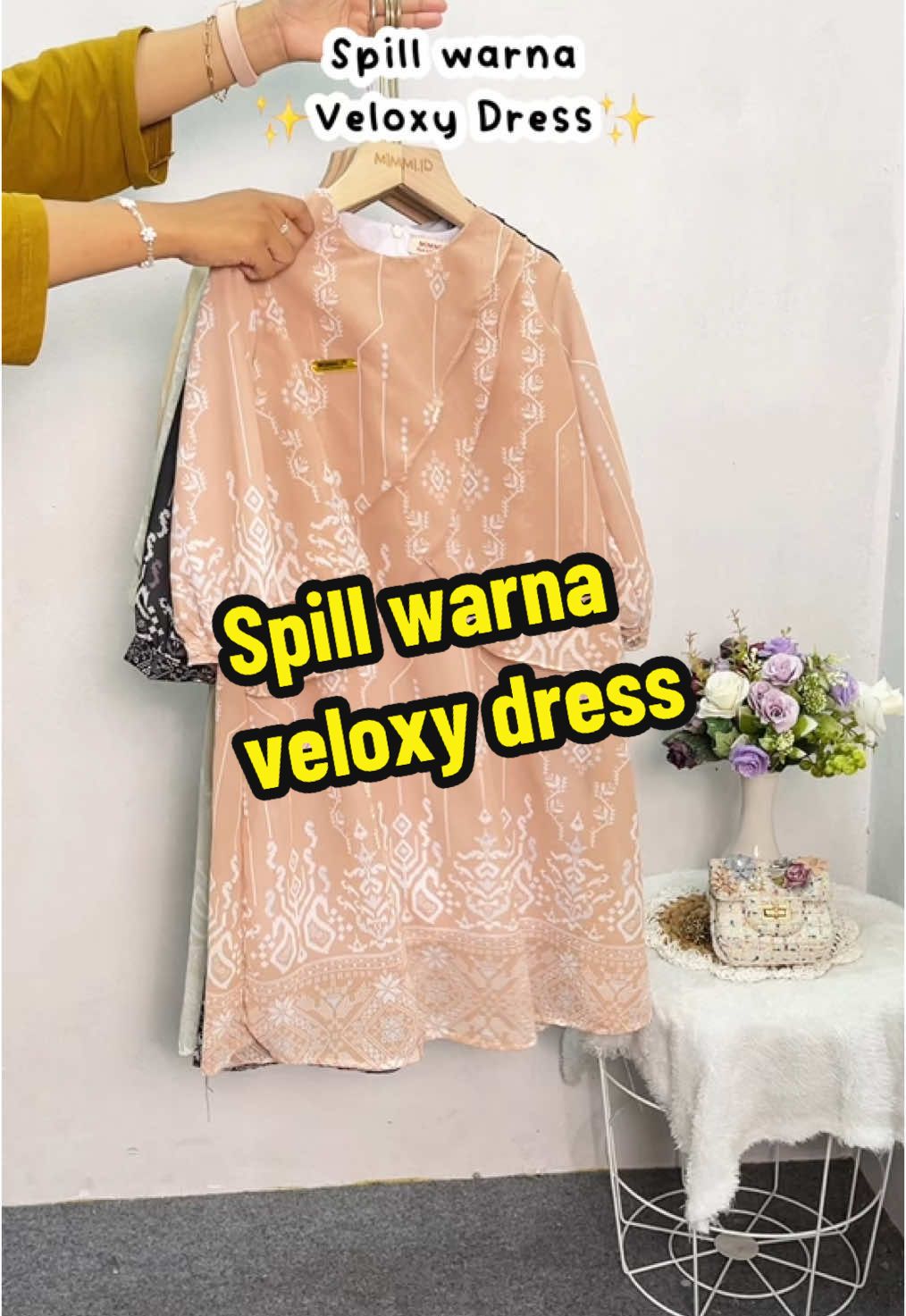 Spill warnaaa dari veloxy dress🥰🤭🤗🤍🥰 cantikk sekali bun warnanya🥰 yukkk cusss gerceepp sebelum kehabisaaan🥰 #dressanak #dressceruty #dressanakperempuan #dressmewah 