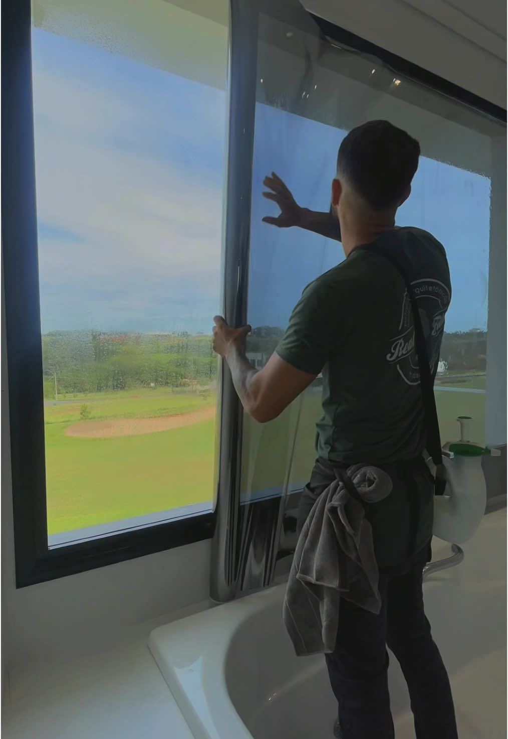 Film privativo e de bônus redução de calor ☀️  #insulfilm #insulfilmautomotivo #peliculasparavidros #comoaplicar 