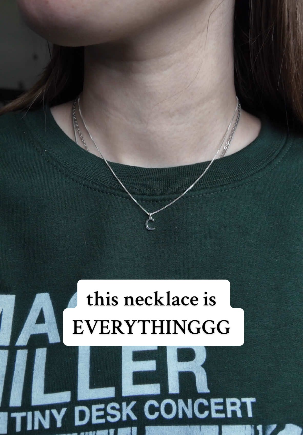 the actual perfect necklace for stacking & it’s so dainty 🥹💚 |  #necklace #necklacestack #jewelry #jewlrystack 