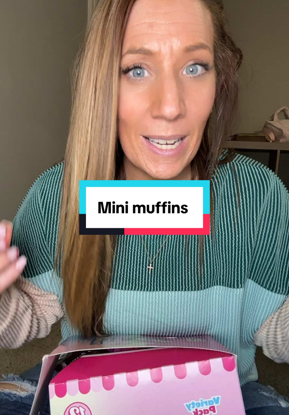 Ok my new favorite snacks!  #proteinmuffins #primebites #primebiteminimuffins #muffins #minimuffins #snacks #healthiersnacks #proteinsnack #proteinsnacks #lowinsugar #collagen #protein #sweettooth #musttry #delicious #tiktokshopfinds #tiktokshoploveatfirstfind #varietypack #chocolatefudge #blueberry #birthdaycake 