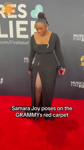 #SamaraJoy poses on the #GRAMMYs red carpet ✨