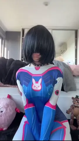 Am I beautiful?🤭 #cosplay #dvacosplay #overwatch #dva 