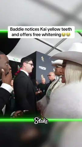 Baddie notices Kai yellow teeth and offers free whitening😭😭 #kai #kaicenat #fyp #grammy #grammys2025 #grammys 