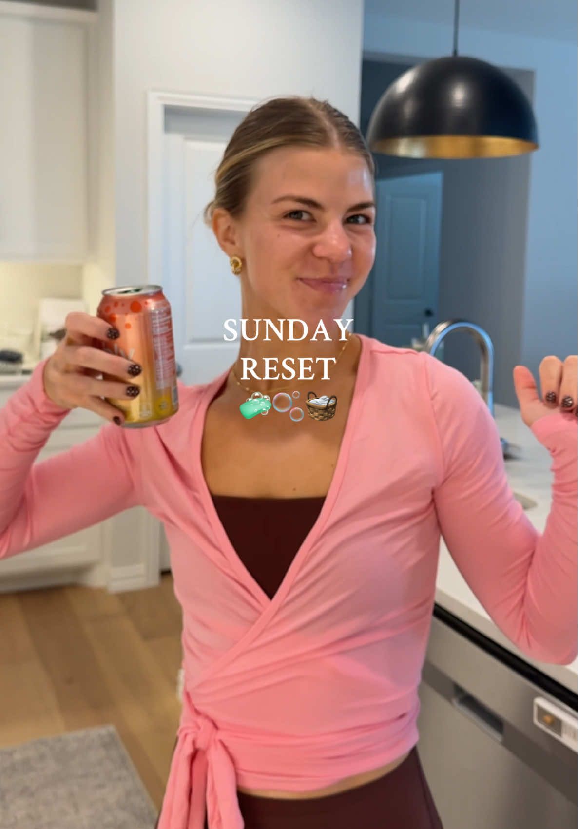 This weather made me want to avoid a Sunday reset but it had to be done 👏🏻💘🧼🧺🫧🫶🏻✨ ##foryoupage #trending #viralvideo #contentcreator #sunday #sundayreset #sundayroutine #sundayresetroutine #reset #resetroutine #resetwithme #weekendreset #cleanwithme #cleaningroutine #CleanTok 