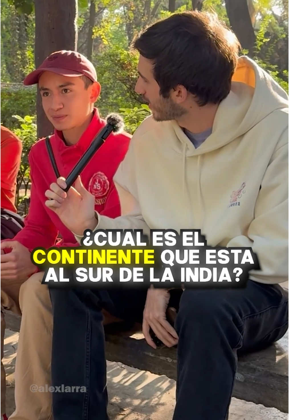 ¿Cuál dirías tú? 👀 #entrevistasenlacalle #preguntasenlacalle #entrevista #preguntas 