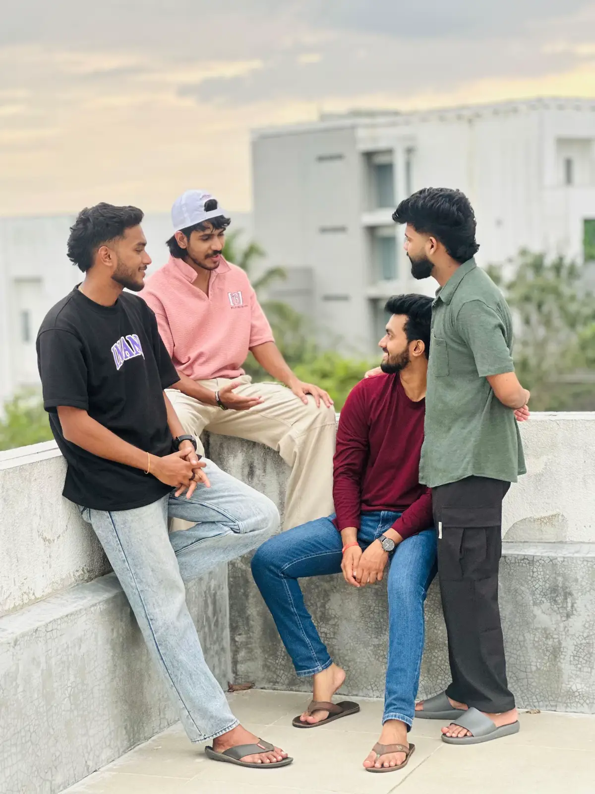 ජීවිතේ සමහර තැන් ගෙවුනම හිතෙනවා  ඒ කාලේ ගෙවිලා ඉවර නොවුනා නම් කියලා,  හරියට පාසල් කාලය වගේ..  කෙසේ හෝ අප සියල්ලම මෙයින් නික්ම ගිය පසු අපට ඉතිරිව ඇත්තේ සතුට- දුක මුසුවූ මතකයන්ම පමණී.....❤️ @NSBM Green University  @chamilkaveesha @Sandeep Wijesundara @Anuradha_gimhan @Chathu_vi@samadhi❤️@Tharuka Jinanjalee #fyp #foryoupage #foryou #srilankan_tik_tok🇱🇰 #family #unilife #onemillionaudition #life #enjoy #friendship #Love @Sajitha Anuththara Anthony 