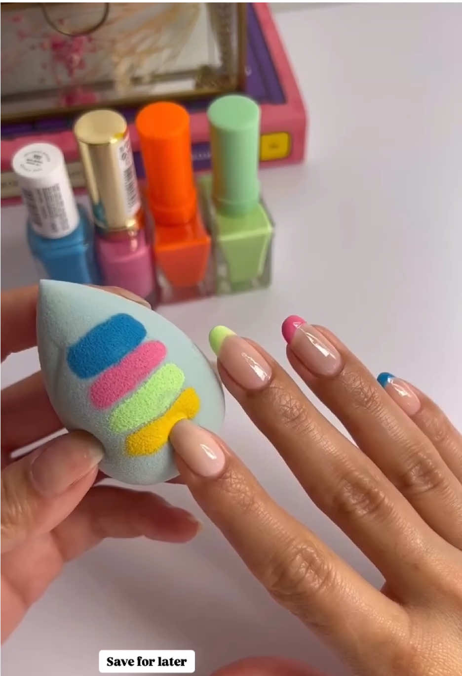 Save this nail hack for later!😍💅 @Rafaele 🌸 #nails 