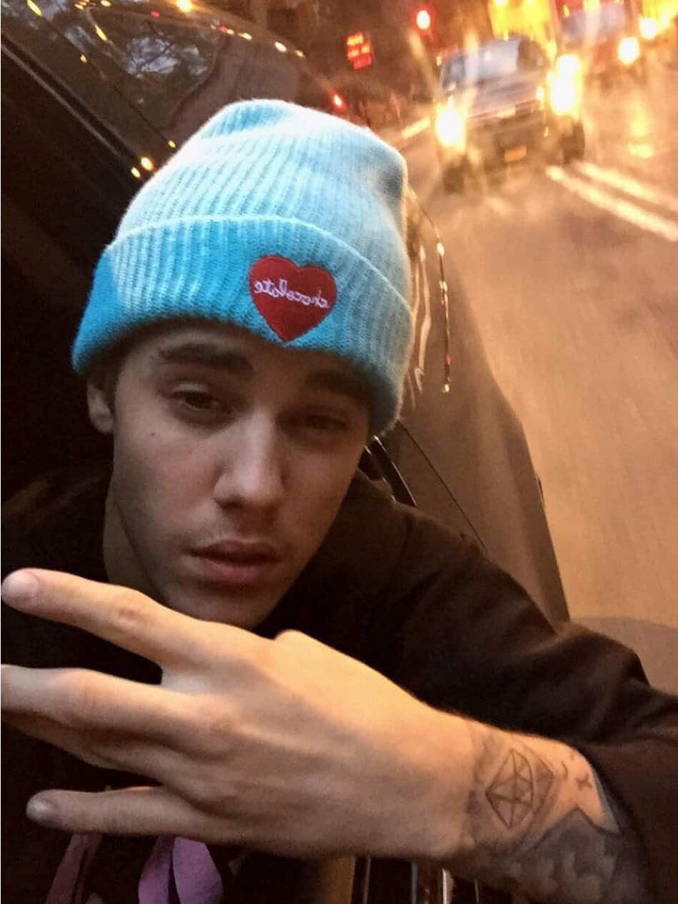 Flatline on top #justinbieber #belieber #fyp #crush #paratiiiiiiiiiiiiiiiiiiiiiiiiiiiiiii #aesthetic #fypp #viral_video #fangirl #bizzle #flatline 