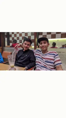 #4u #foryoupage #CapCut #zxycba #binjaitiktok #fyp #karo #ndekaro #djremix #binjai 