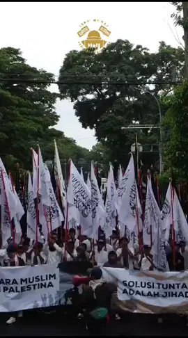 Saudaraku, salah satu pertanyaan yang lisanku khawatir kelu menjawabnya, adalah ketika jutaan muslim Palestina mendakwa dan mencecarku dengan pertanyaan, *_