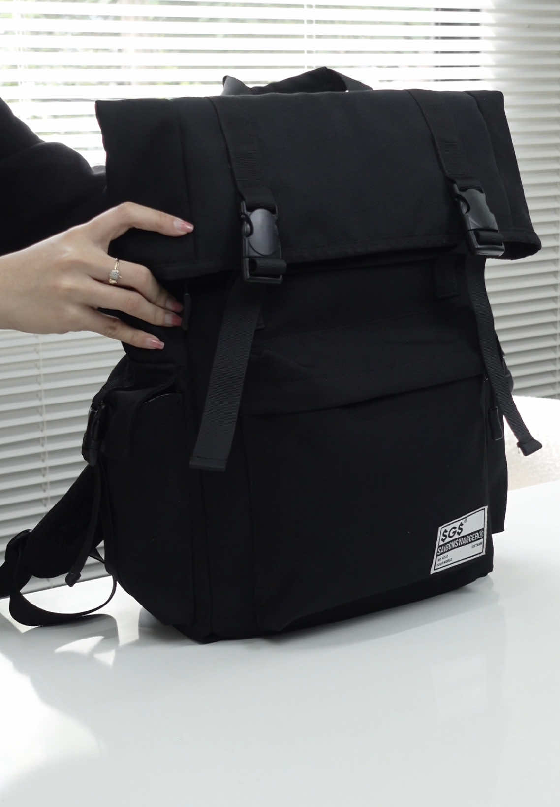 best seller trong suốt 10 năm của SGS đóooooo #saigonswagger #backpack 