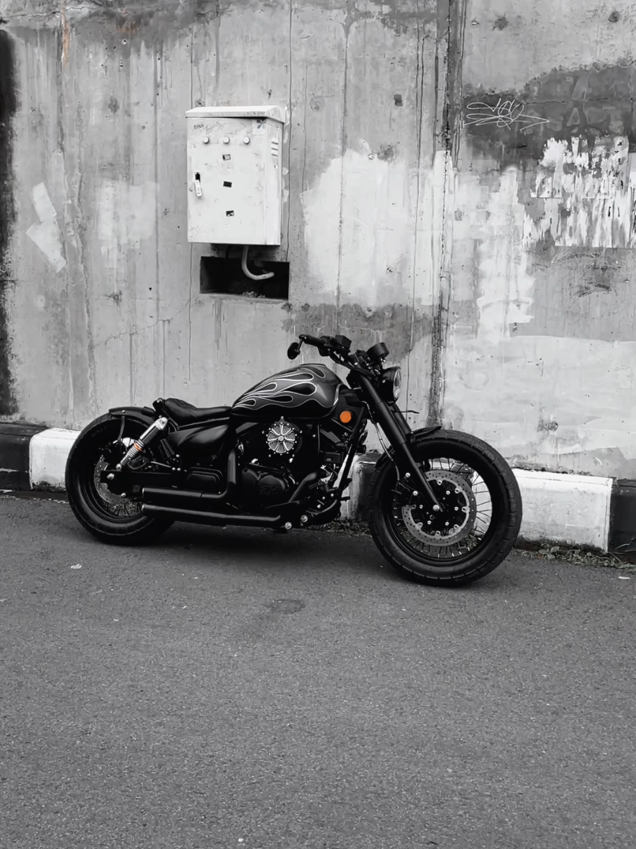 Kasih yang garang2 dulu😎 #cinematic #cinematicmotor #motorkustom #motorcustom #smv16 #vengine #bobber #bobberstyle #sportster #bobbercustom #smsport #fyp #fypシ゚ #viral #soundviral #viralvideo 