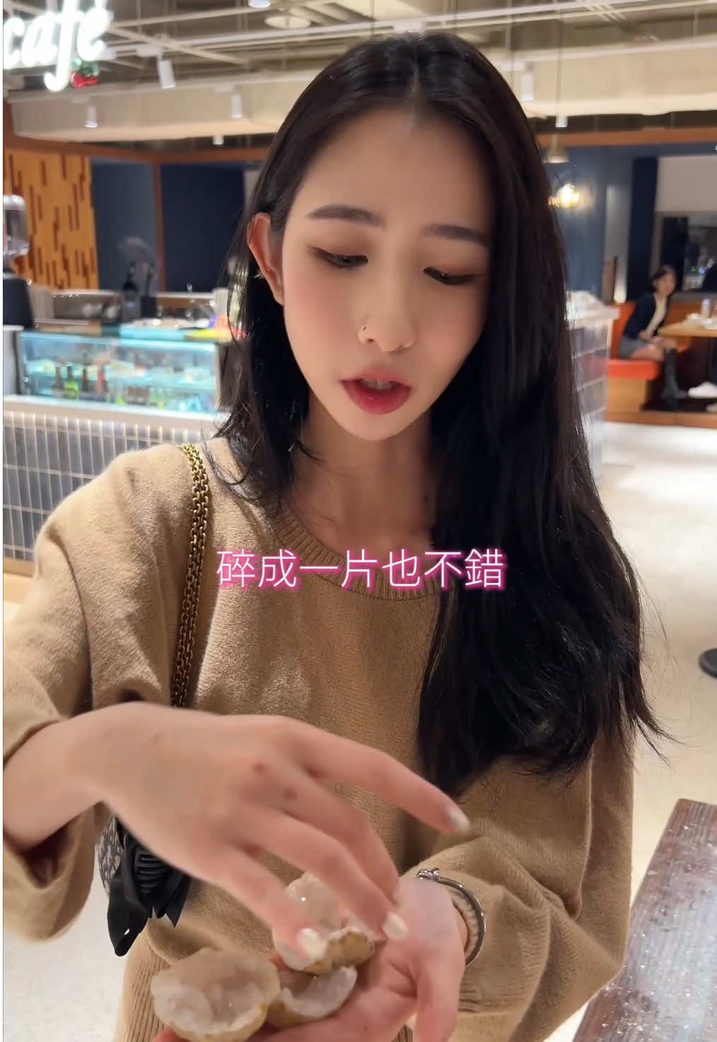 盲盒大家都開過 那有沒有人開過水晶呀😉 #水晶 #盲盒 #台南髮型師 #我要上推薦 #抖音爸爸別限我流 #開箱 