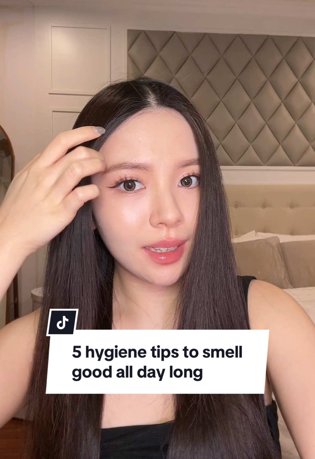 5 things I do to smell good all day!🚿 scent layering dari body wash sampai perfume, flossing, and using an antiperspirant is what you need to do to smell good all day long #hygienetips #hygiene #fragrance #soap #drsoap 