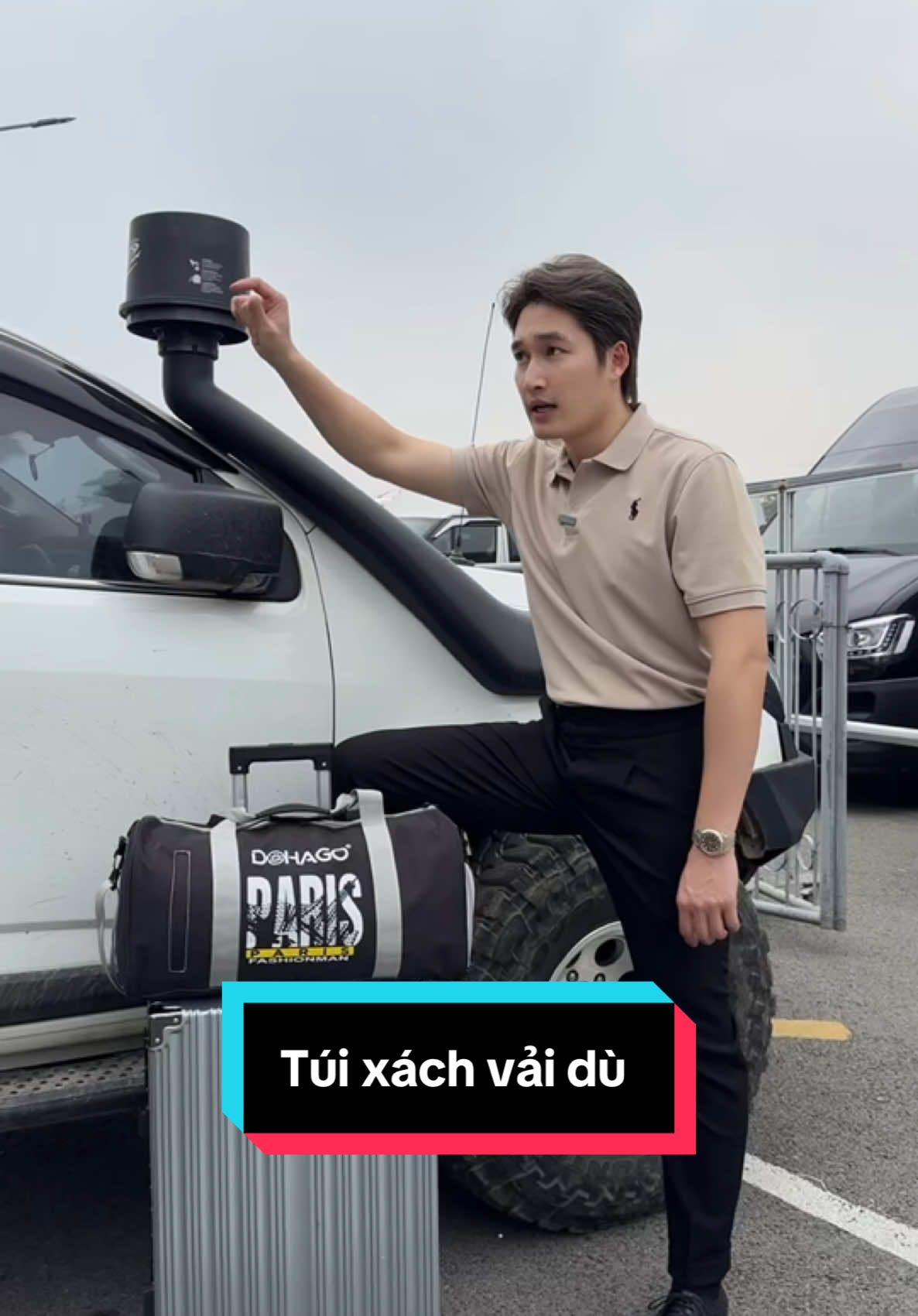 Túi xách thể thao du lịch vải dù #tikhub #xuhuong #tuixach #tuixachdep #tuixachdulich 