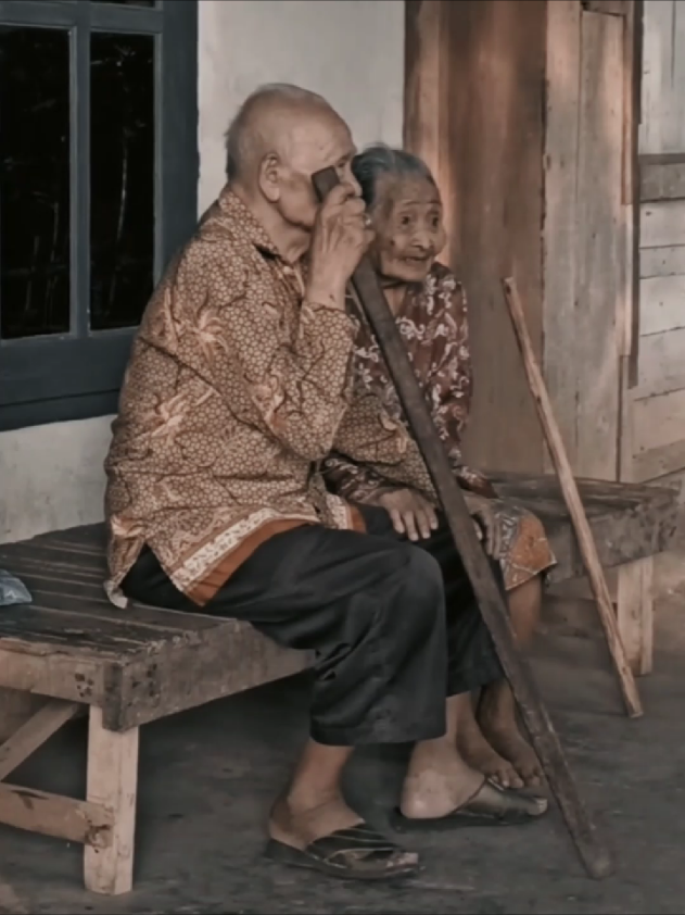 nanti kita seperti ini ya 🥀#fypシ゚ #kakek #nenek #sadstory #bismillahfyp #xzyabc #fypage #xyzabc #fypシ゚viral #fypdonggggggg 