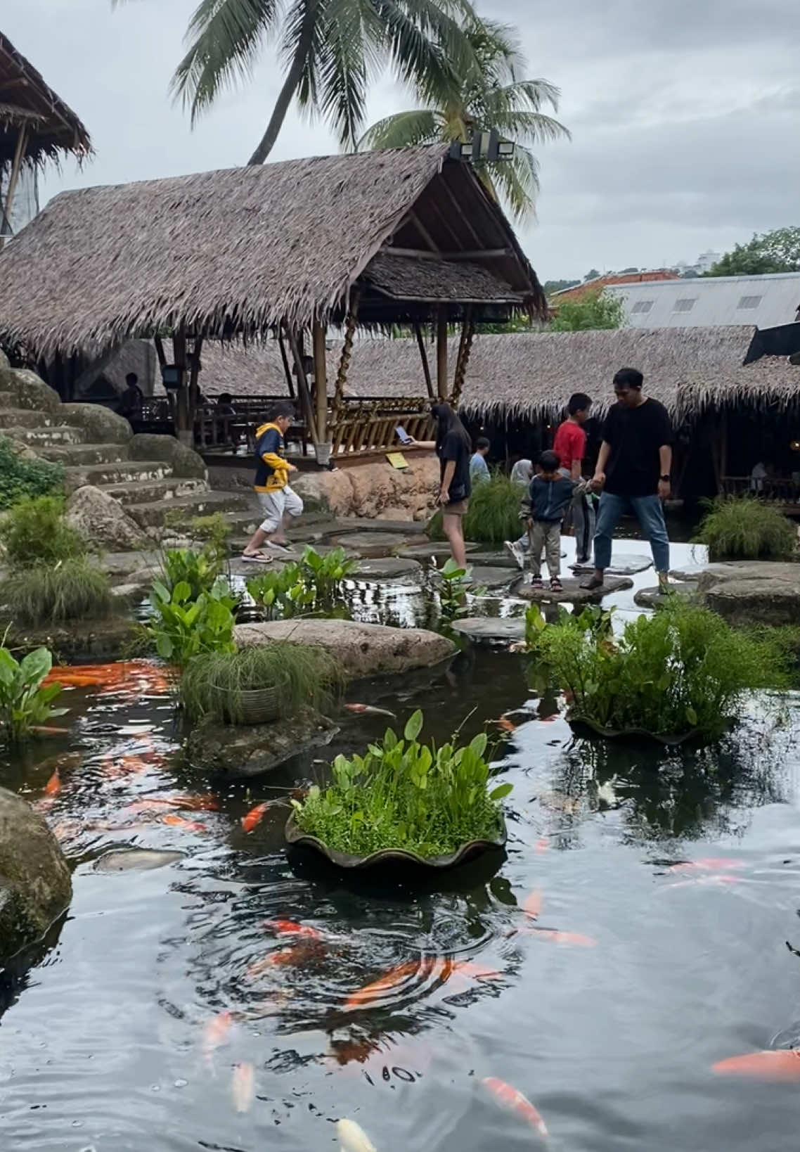 Tempat Makan di Bogor 😍 #bogor #tempatmakanbogor #sentul #gurih7bogor #wisatabogor #tempatmakan #fyp #fyppppppppppppppppppppppp #fuji 