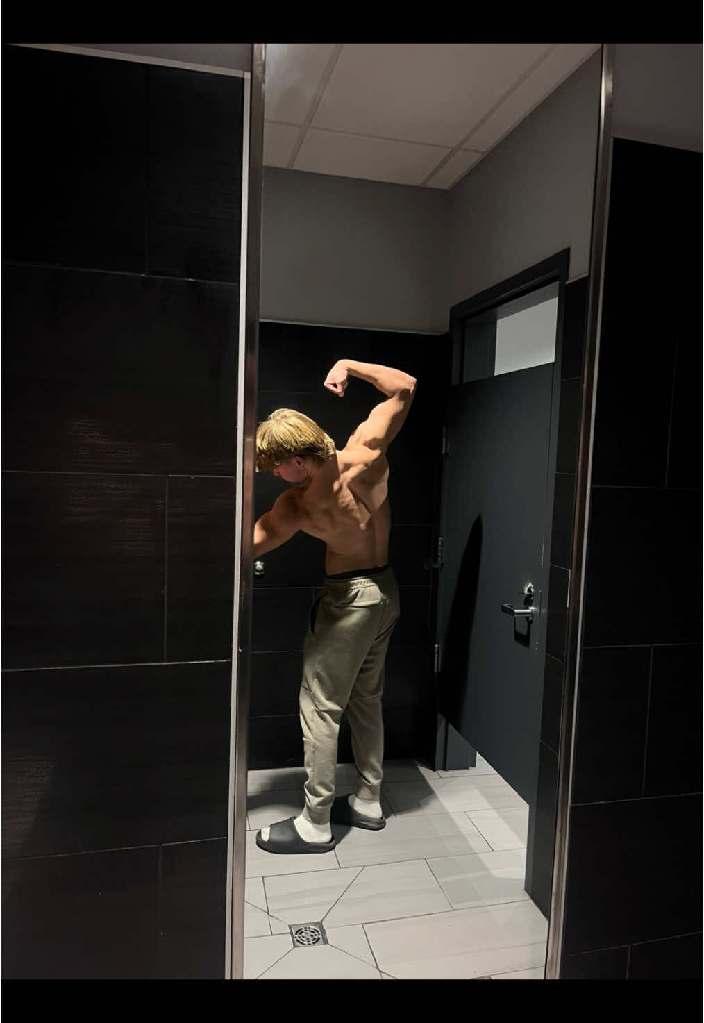 MY SOLDERS RAGE #aot #AttackOnTitan #erwinsmith #erwinspeech #lifting #pr 