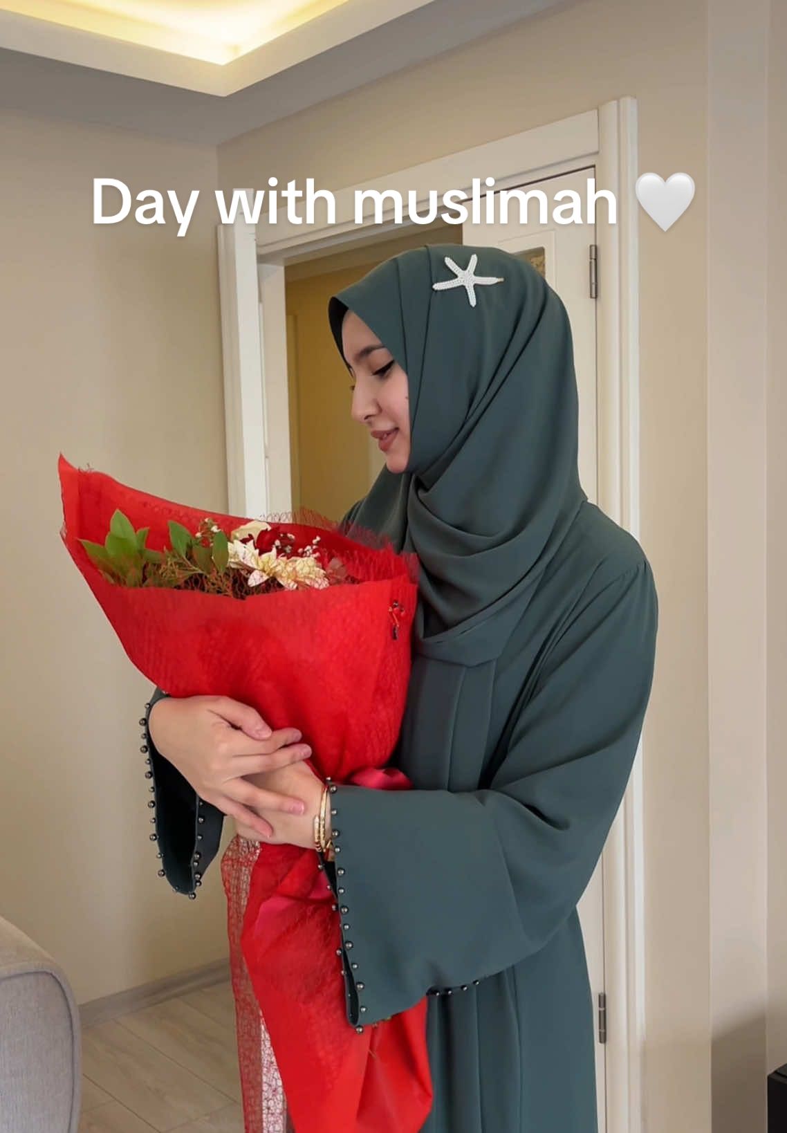 Day with meee 🥰 Assalamu alaykum everyone 🤍 . . #keşfet #explore #muslim #islam #alhamdulillah #quran #health #healthy 