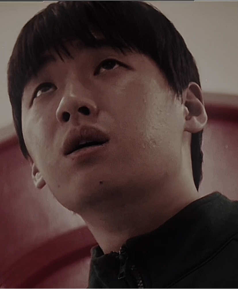 #MINSU — how can people hate him😓 he was just scared  #squidgame #minsusquidgame #player125 #squidgame2 #fyppppppppppppppppppppppp #foryou #kdrama #xybca 