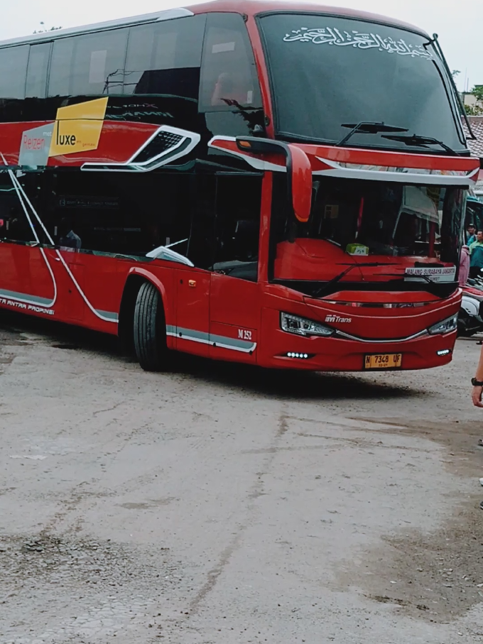 gagah Mtrans mewah 🤩 #pesona #mtrans #doubledecker #akap #busmania #jakarta #malang #surabaya #trip #busvideo #video #shorts #reels #hunting 