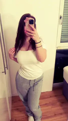 Neu geboren #fy #viral #outfit 