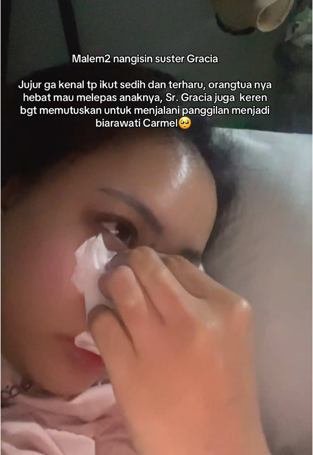 Suster Gracia seorang guru usia 25 thn salah satu orang terpilih utk jadi biarawati carmel,  hebat bgttt🥺GBU sr Gracia #carmel #biarawatikatolik #sustergracia #katolik 