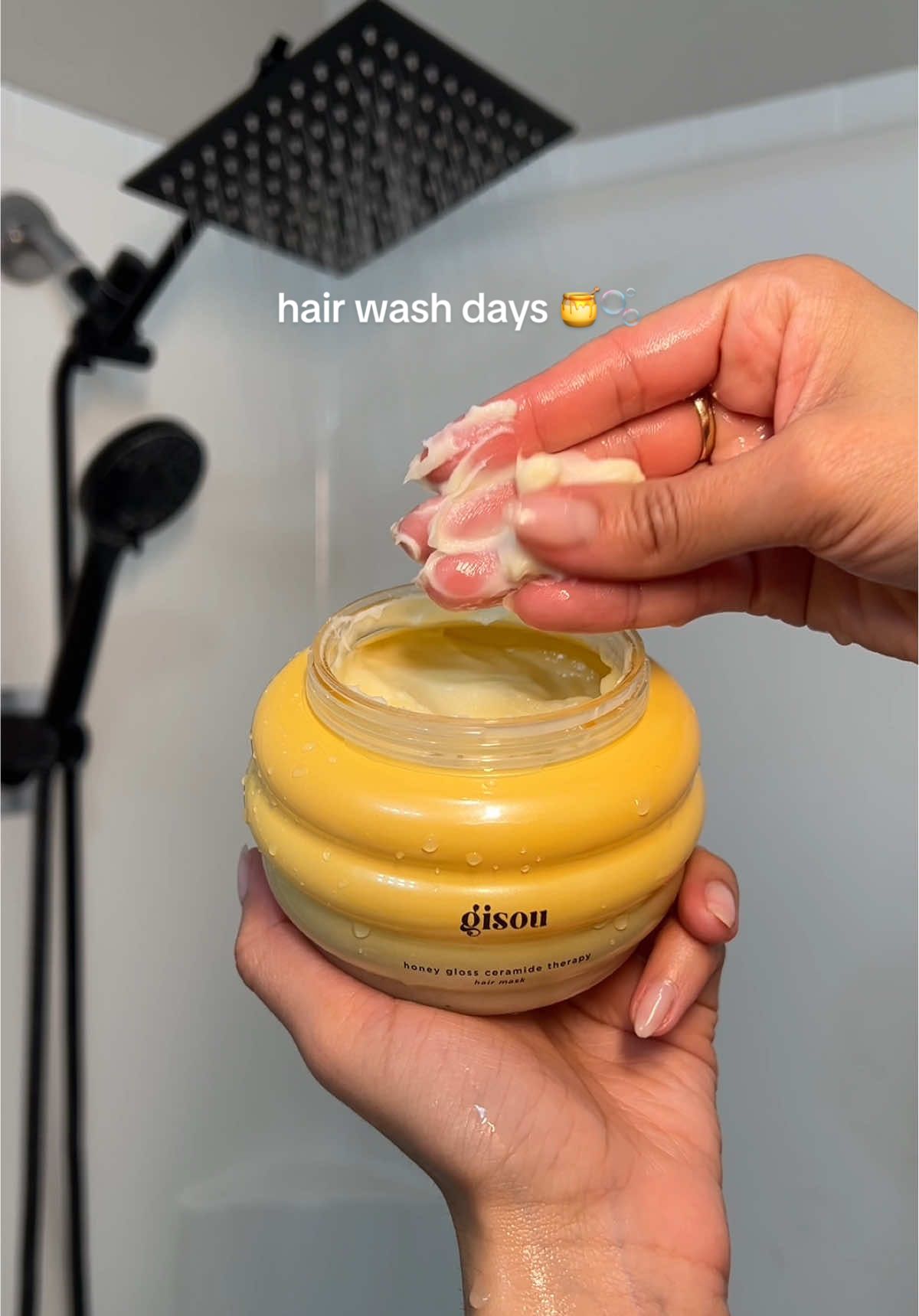 Hair wash days 🍯🫧 @Gisou @sephora #gisouhoneyglow #ugccreator #ugccommunity #hairtok 