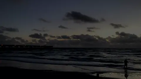 القارئ #هزاع_البلوشي | سورة الحجر🤍✨
