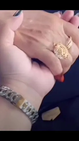 يارب انها نعمتي و نعيمي و أمان قلبي                                                           وطمأنينة روحي اللهم أحفظ لي أمي 🤍#الأم #امي #اقتباسات #شيلات #