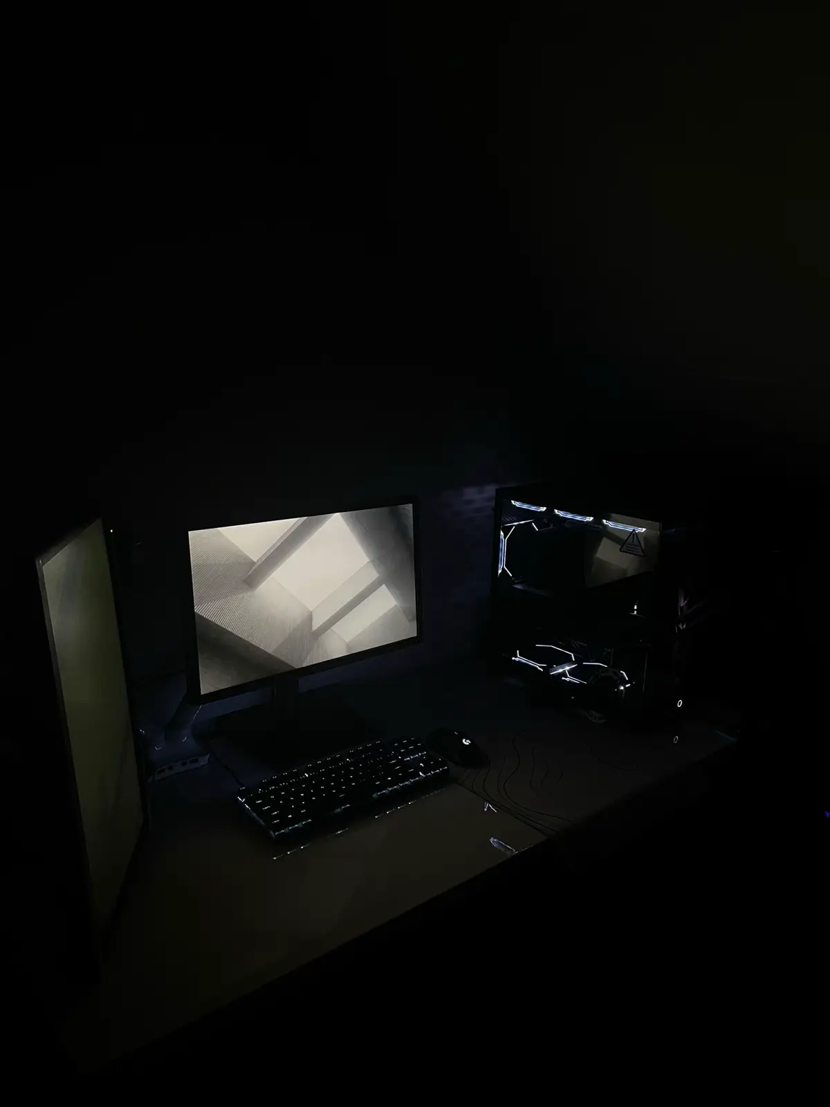 New monitor And black mousepad are coming🖤 #fortnite #pc #pcbuild #setup #techtok #fy #fyp #f 