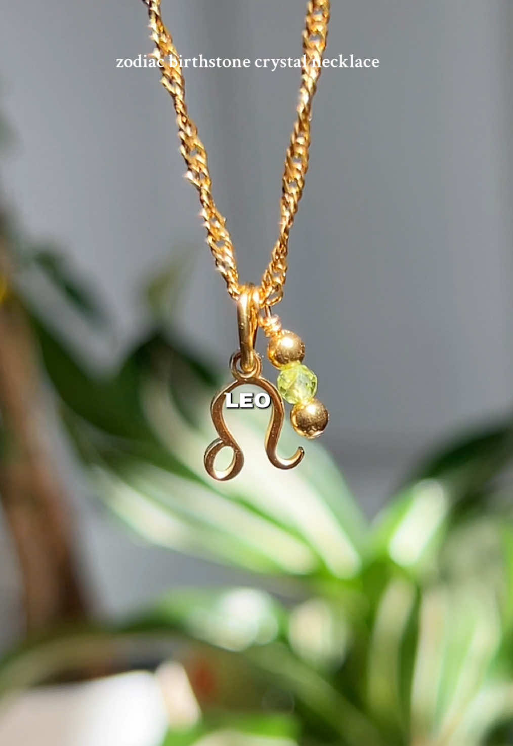 Replying to @meme Hughes the perfect dainty necklace for Leos♌️🍀 #handmadecrystaljewelry #horoscope #leo #crystalnecklace #birthstone #peridot #zodiacjewelry #hypoallergenicjewellery 