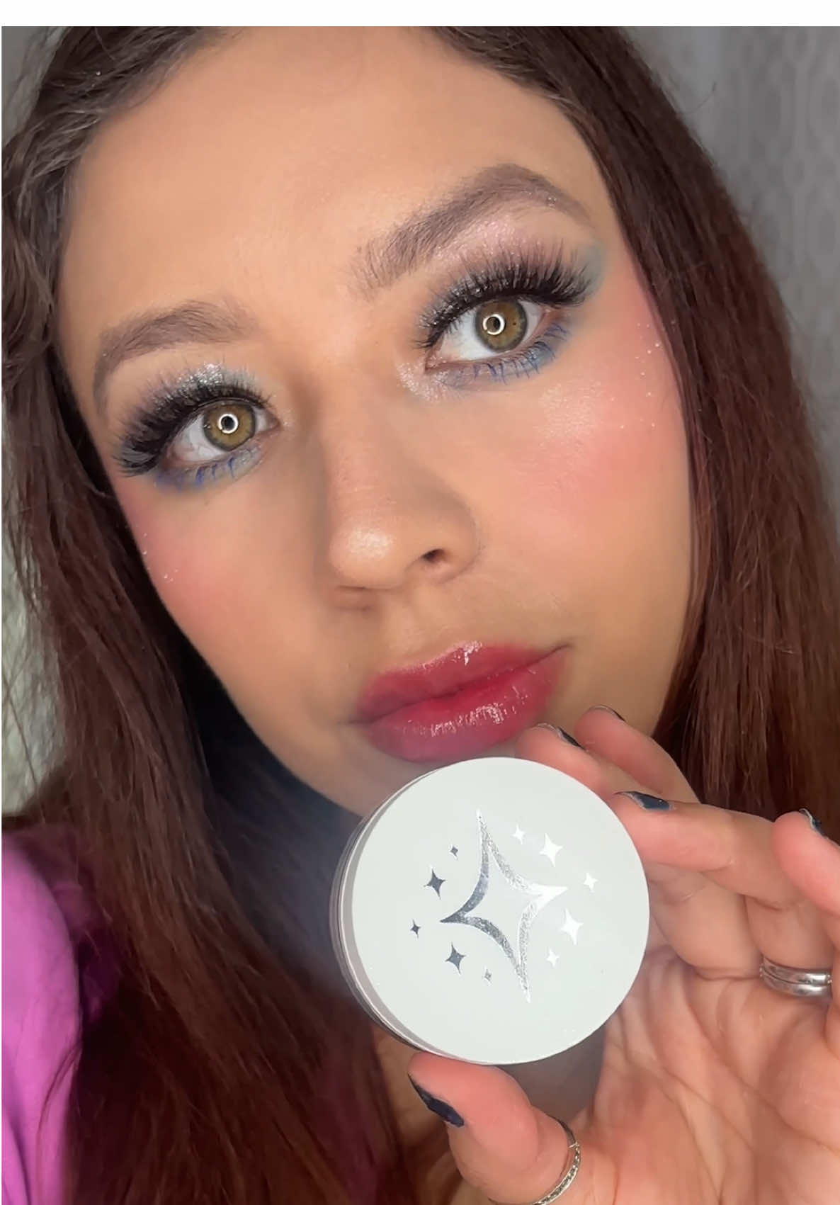 Add some sparkle to your Valentine’s Day look with the Half Magic Glitterpuck ✨💖 Perfect for your eyes, face, and body, this pressed glitter gives you that magical, show-stopping glow! Shine bright and make every moment unforgettable. 🌟 #HalfMagic #GlitterGoals #ValentinesDayGlow #SparkleEverywhere #MakeupMagic @Half Magic 