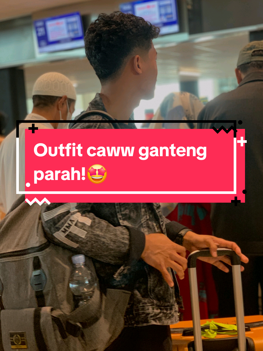 Caww ganteng parah🫵🏻🤩#sweatermurah #sweatercakep #sweaterganteng #sweatercakep #sweatercrewneck #swaeter #simpeloutfit #jaketkeren #outfitsimple #sweatergan #outfitpria #rekomendasioutfit #outfitkece 