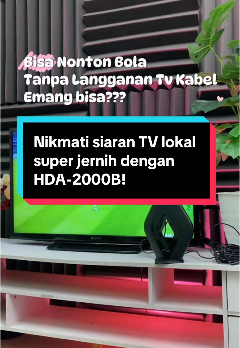 Solusi Nonton Bola di TV No Kresek No Semut dan bisa dapetin banyak Channel untuk daerah plosok✅ Ini dia, PX HDA-2000B, Antena TV Digital Indoor Outdoor Berbooster dari PX Indonesia. Nikmati siaran TV lokal super jernih dengan HDA-2000B! #antenatvdigital #antenatvdigitalmurah #tv #smarttv #praktis#ramadanekstraseru 