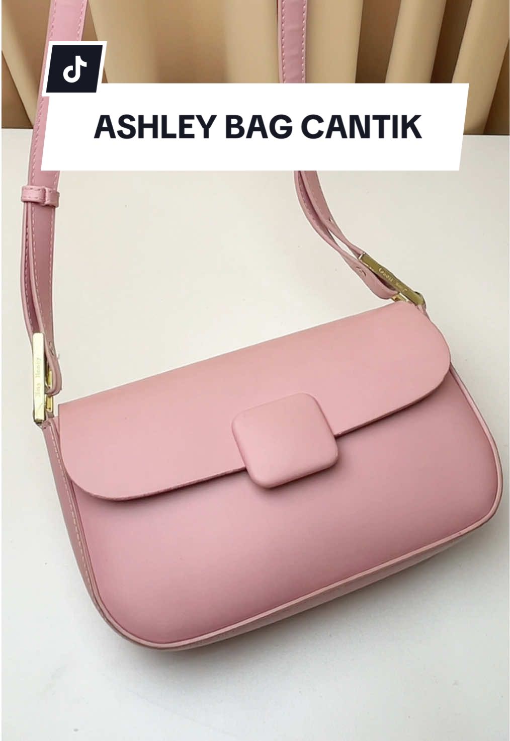 Secantik ini masa belum punya sih? Buruan checkout Ashley Bag Jims Honey sebelum kehabisan 😋🫵🏻💖 #ashleybagjimshoney #Jimshoneysurabayastore  #RamadanEkstraSeru #WIBGajian #BeliLokal -rm